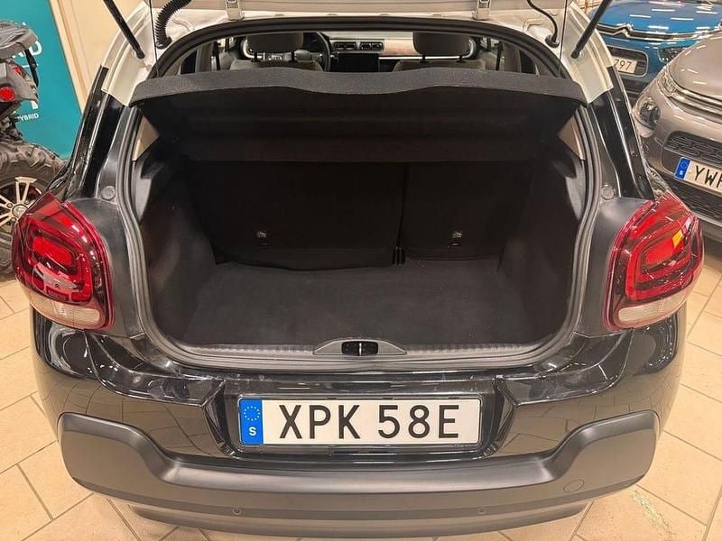Begagnad Citroën C3 PureTech 110 HK (80 kW) 2024 Svart Halvkombi