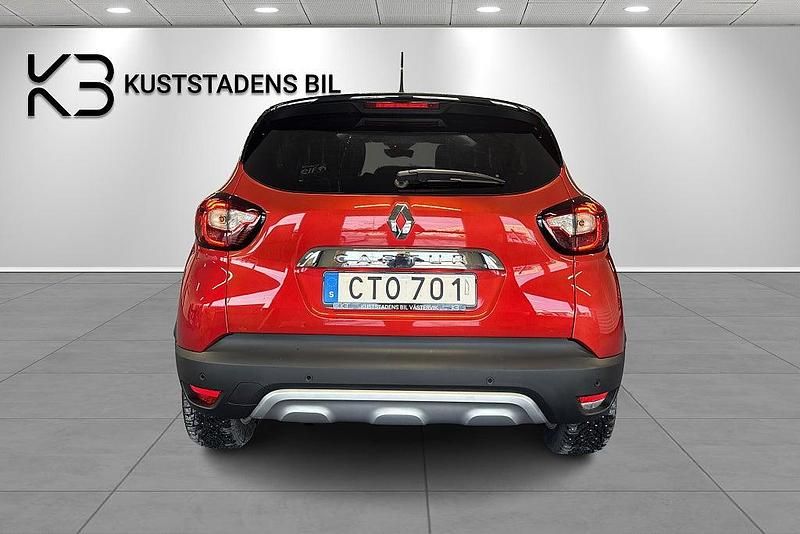 Begagnad Renault Captur 118 HK (86 kW) 2018 Röd SUV