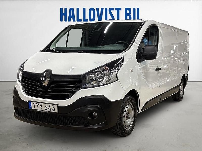 Vit Begagnad 2018 Renault Trafic Minibuss | 169 900 kr (Marknadspris) - Bild 1/4