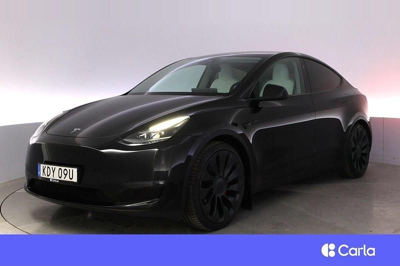 Svart Begagnad 2024 Tesla Model Y Performance SUV | 539 900 kr - Bild 1/4