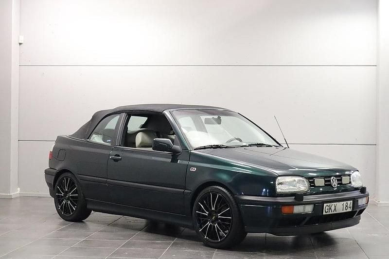Begagnad VW Golf Cabriolet 116 HK (85 kW) 1996 Flerfärgad Cab
