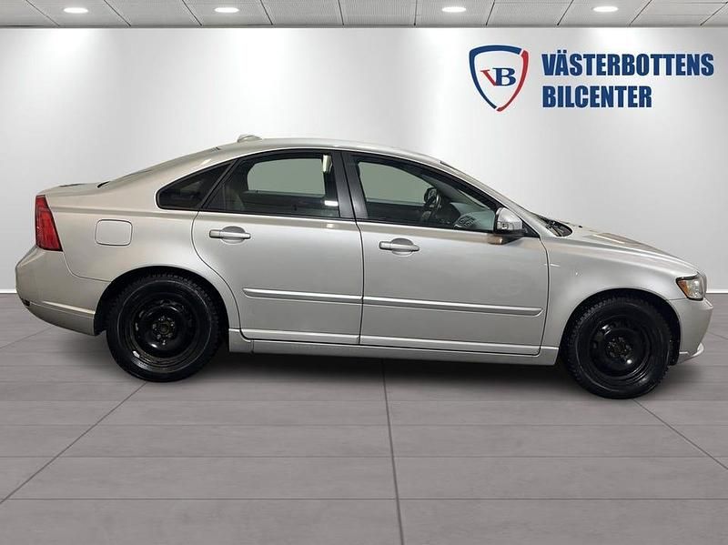 Begagnad Volvo S40 Momentum 116 HK (85 kW) 2012 Grå Sedan