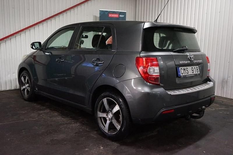 Begagnad Toyota Urban Cruiser 90 HK (66 kW) 2009 Grå Halvkombi