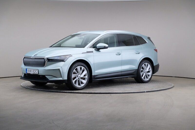 Silver Begagnad 2021 Skoda Enyaq iV Family SUV | 339 000 kr (Marknadspris) - Bild 1/4