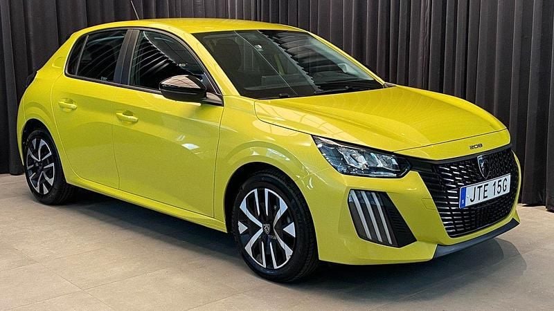 Gul Begagnad 2024 Peugeot 208 Active Halvkombi | 169 500 kr (Marknadspris) - Bild 1/4