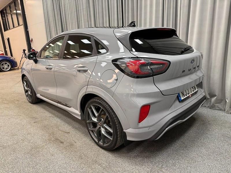 Begagnad Ford Puma ST-Line 155 HK (114 kW) 2020 Grå SUV