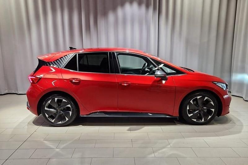 Begagnad Cupra Born 169 kW (231 HK) 2022 Röd Halvkombi