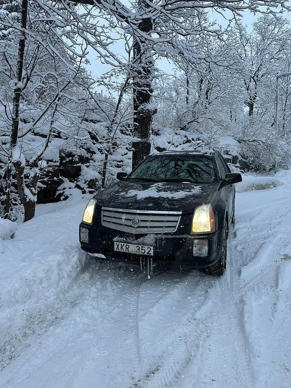 Begagnad 2006 Cadillac SRX SUV | 42 000 kr - Bild 1/4