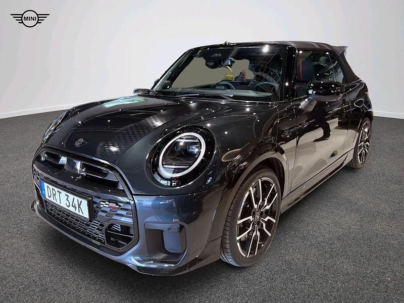 Grå Ny 2024 Mini John Cooper Works Cabriolet Cab | 504 900 kr - Bild 1/4