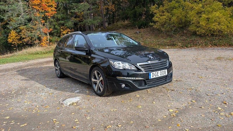 Svart Begagnad 2016 Peugeot 308 Kombi | 58 000 kr (Bra pris) - Bild 1/4