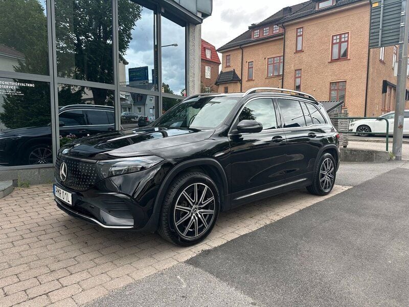 Svart Begagnad 2023 Mercedes EQB250+ AMG SUV | 449 900 kr (Marknadspris) - Bild 1/4