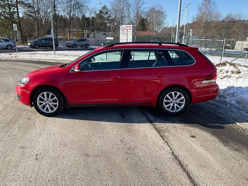 Begagnad VW Golf VII 105 HK (77 kW) 2012 Kombi