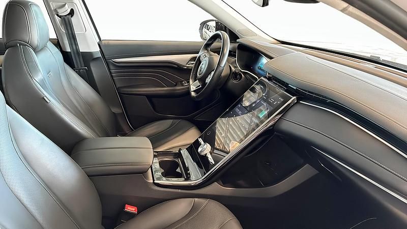 Begagnad MG Marvel R Luxury 132 kW (180 HK) 2022 Vit (white) SUV