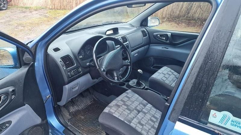 Begagnad 2002 Mitsubishi Space Star Halvkombi | 8 000 kr (Superpris) - Bild 1/4