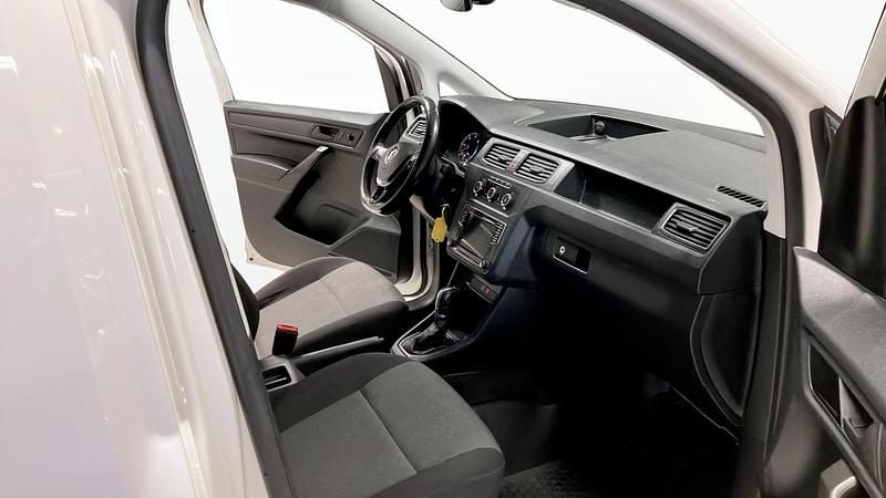 Begagnad VW Caddy 102 HK (75 kW) 2019 Minibuss