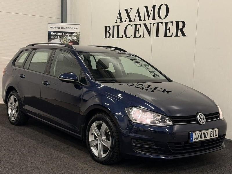 Begagnad VW Golf VII 105 HK (77 kW) 2014 Mörkblå Kombi
