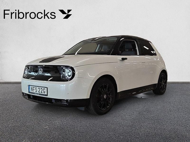 Vit Begagnad 2021 Honda e Halvkombi | 189 800 kr - Bild 1/4