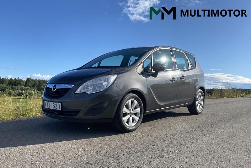 Grå Begagnad 2011 Opel Meriva Minibuss | 49 900 kr - Bild 1/4