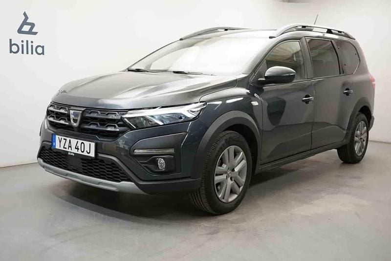 Grå Begagnad 2022 Dacia Jogger Minibuss | 174 900 kr (Marknadspris) - Bild 1/1