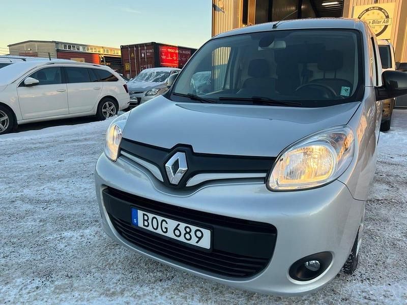 Begagnad Renault Kangoo 90 HK (66 kW) 2018 Grå Van
