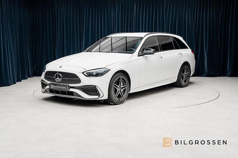 Vit Begagnad 2024 Mercedes C300e AMG Kombi | 569 900 kr (Marknadspris) - Bild 1/4