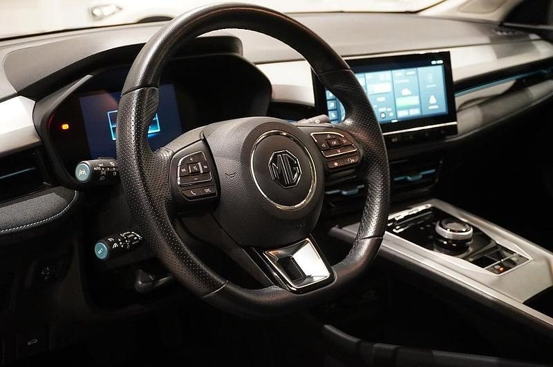 Begagnad MG MG5 EV Luxury 2022 Grå Kombi