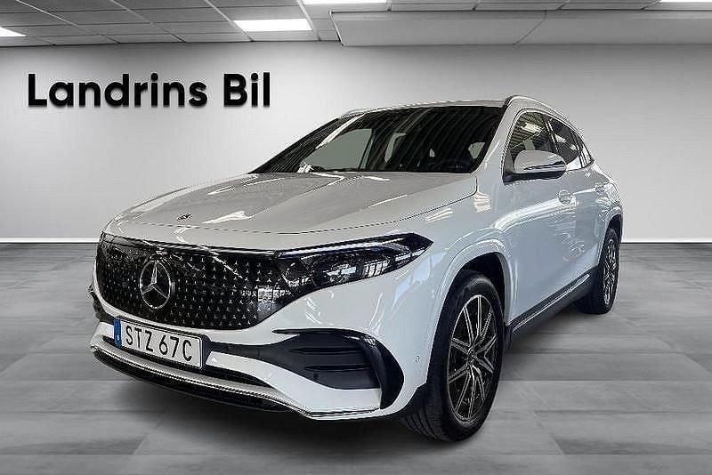 Vit Begagnad 2024 Mercedes EQA250+ AMG line SUV | 459 000 kr (Superpris) - Bild 1/4