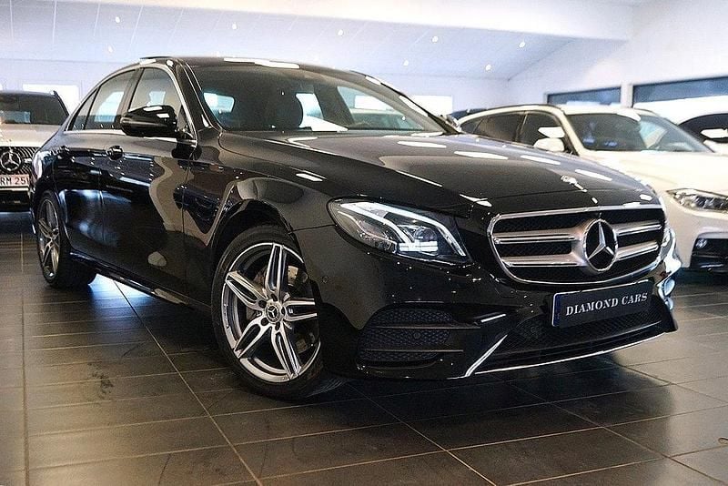 Svart Begagnad 2017 Mercedes E220 AMG line Sedan | 289 000 kr (Lite dyr) - Bild 1/4