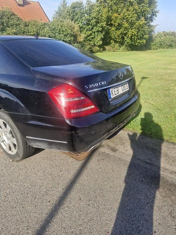Begagnad Mercedes S350 235 HK (172 kW) 2010 Svart Sedan