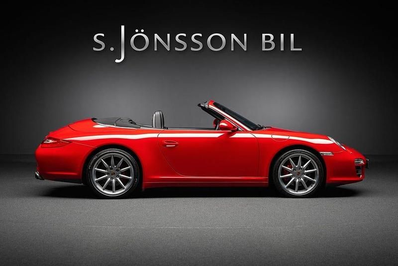 Begagnad Porsche 911 Carrera Cabriolet 385 HK (283 kW) 2009 Röd Cab