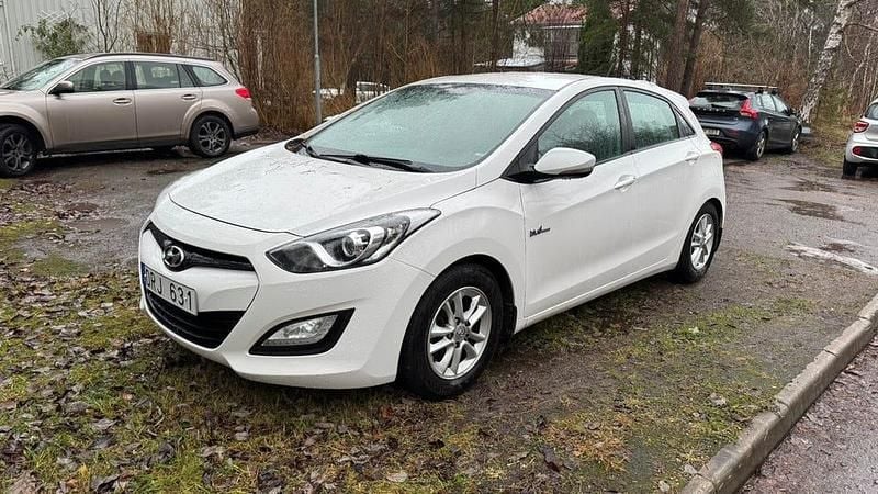 Begagnad 2013 Hyundai i30 Halvkombi | 57 500 kr (Bra pris) - Bild 1/4
