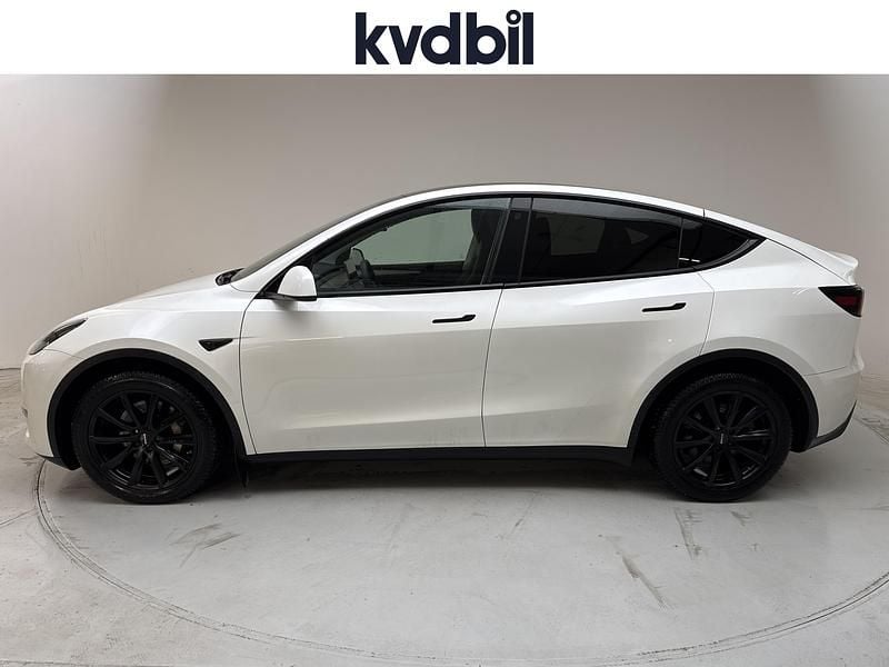 Begagnad Tesla Model Y Long Range AWD 378 kW (514 HK) 2023 Vit SUV