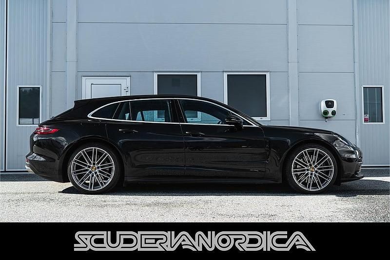 Begagnad Porsche Panamera Sport Turismo 330 HK (242 kW) 2017 Svart Kombi
