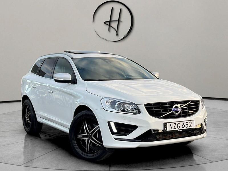 Vit Begagnad 2013 Volvo XC60 R-Design SUV | 174 900 kr (Dyr) - Bild 1/4