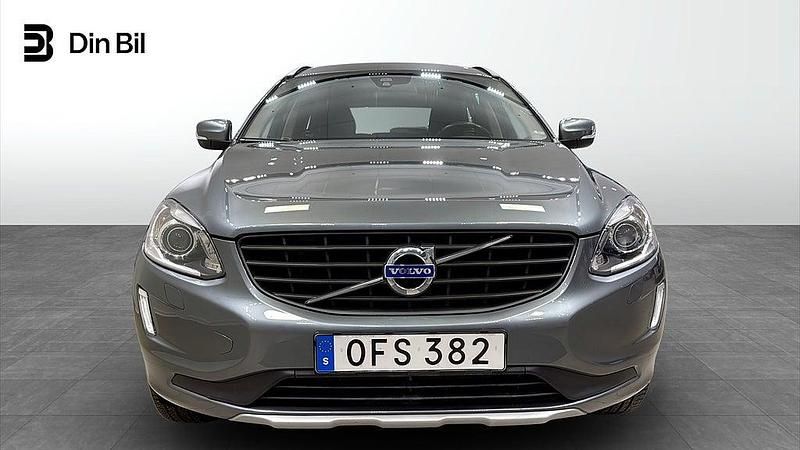 Begagnad Volvo XC60 Kinetic 150 HK (110 kW) 2016 Grå SUV