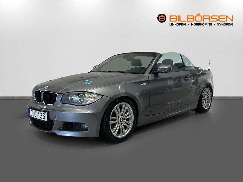 Grå Begagnad 2010 BMW 120 Cabriolet Advantage Cab | 119 900 kr - Bild 1/4