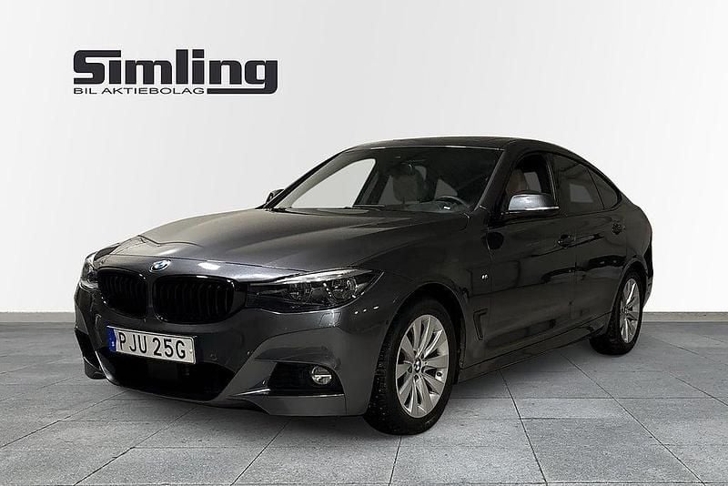 Grå Begagnad 2019 BMW 330 Gran Turismo M Sport Halvkombi | 314 900 kr - Bild 1/4