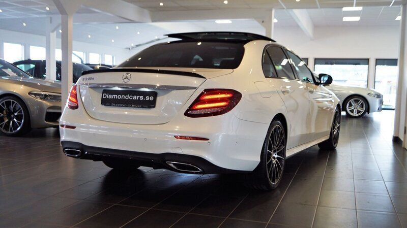 Begagnad Mercedes E350 AMG 259 HK (190 kW) 2016 Vit Sedan