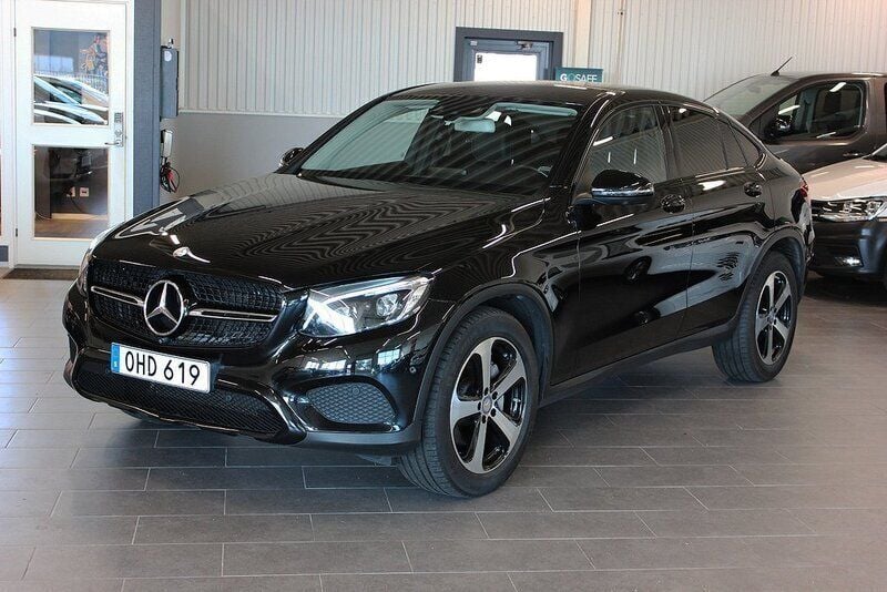 Svart Begagnad 2016 Mercedes GLC220 Exclusive Sportkupé | 328 500 kr (Bra pris) - Bild 1/4