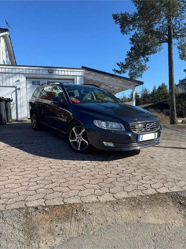 Begagnad 2015 Volvo V70 Momentum Kombi | 155 000 kr (Lite dyr) - Bild 1/4
