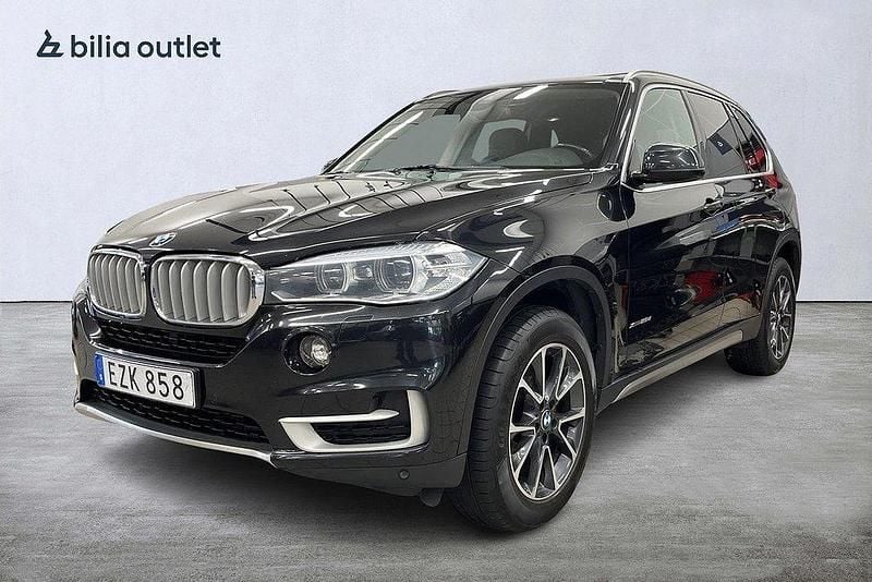 Svart Begagnad 2016 BMW X5 SUV | 259 900 kr (Marknadspris) - Bild 1/3