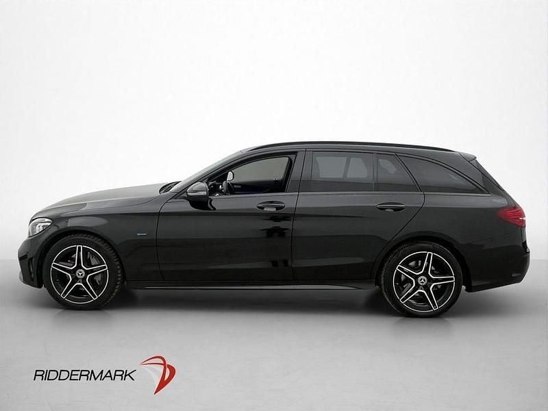 Begagnad Mercedes C300e AMG 306 HK (225 kW) 2021 Svart Kombi