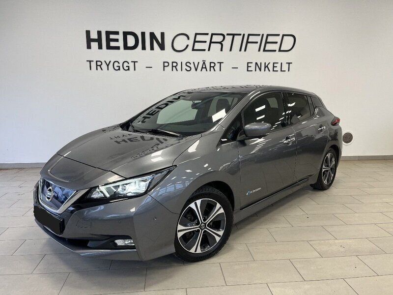 Grå (grey) Begagnad 2022 Nissan Leaf N-Connecta Halvkombi | 179 900 kr (Marknadspris) - Bild 1/4