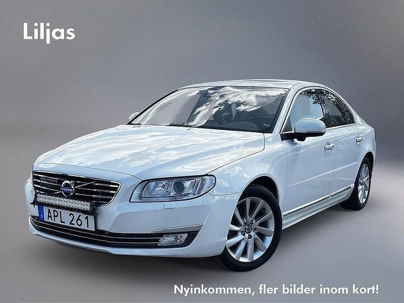 Vit Begagnad 2014 Volvo S80 Business Edition Sedan | 125 000 kr (Bra pris) - Bild 1/4