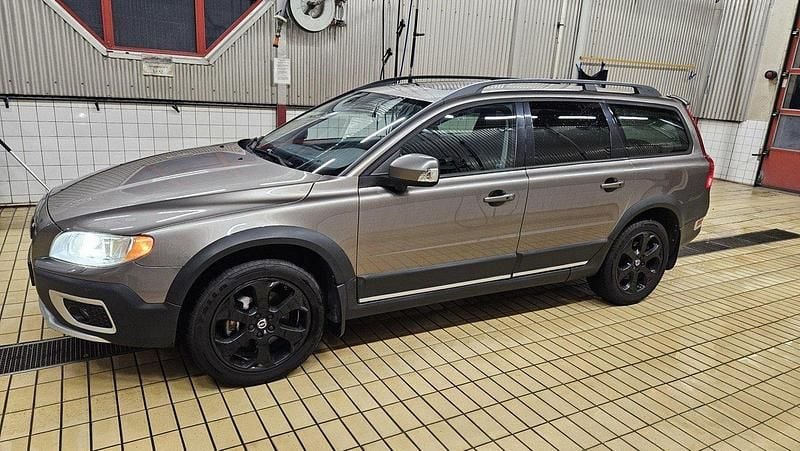Brun Begagnad 2011 Volvo XC70 SUV | 135 000 kr - Bild 1/4