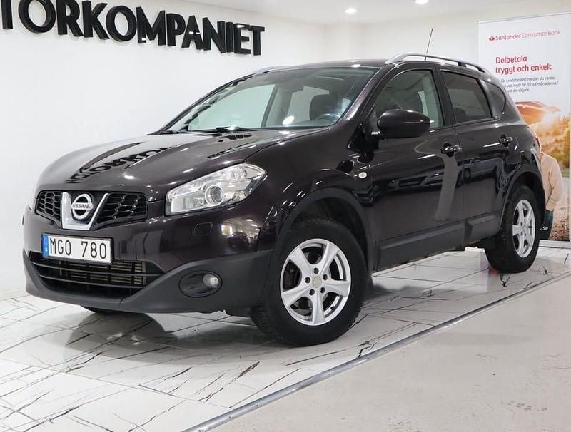 Lila Begagnad 2011 Nissan Qashqai SUV | 69 900 kr (Marknadspris) - Bild 1/4