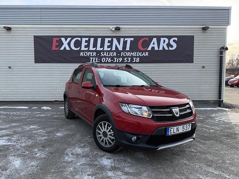 Begagnad Dacia Sandero Stepway 90 HK (66 kW) 2013 Röd Kombi