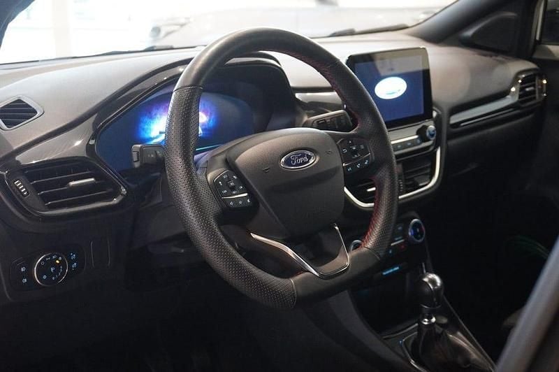 Begagnad Ford Puma ST-Line 125 HK (91 kW) 2022 Svart SUV