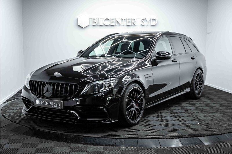 Svart Begagnad 2019 Mercedes C63S AMG AMG Kombi | 649 900 kr (Lite dyr) - Bild 1/4
