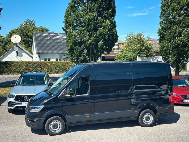 Svart Begagnad 2018 VW Crafter Van | 329 873 kr (Lite dyr) - Bild 1/4